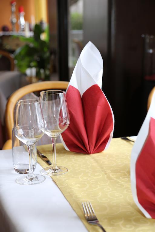 Hotel Taunus Residence باد كامبيرغ المظهر الخارجي الصورة